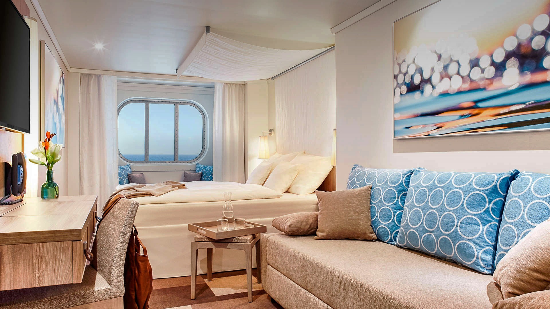 Kunst für Kreuzfahrtschiffe und Hotels